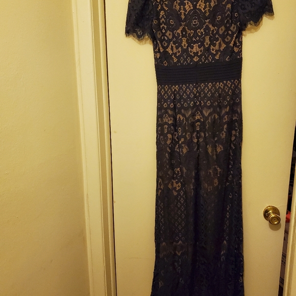 Evening gown - Picture 2 of 4